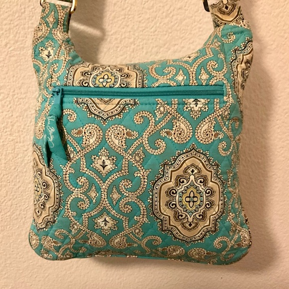 Vera Bradley Shoulder TOTALLY TURQ Retired Spring 2010 in Excellent Condition - Picture 2 of 7
